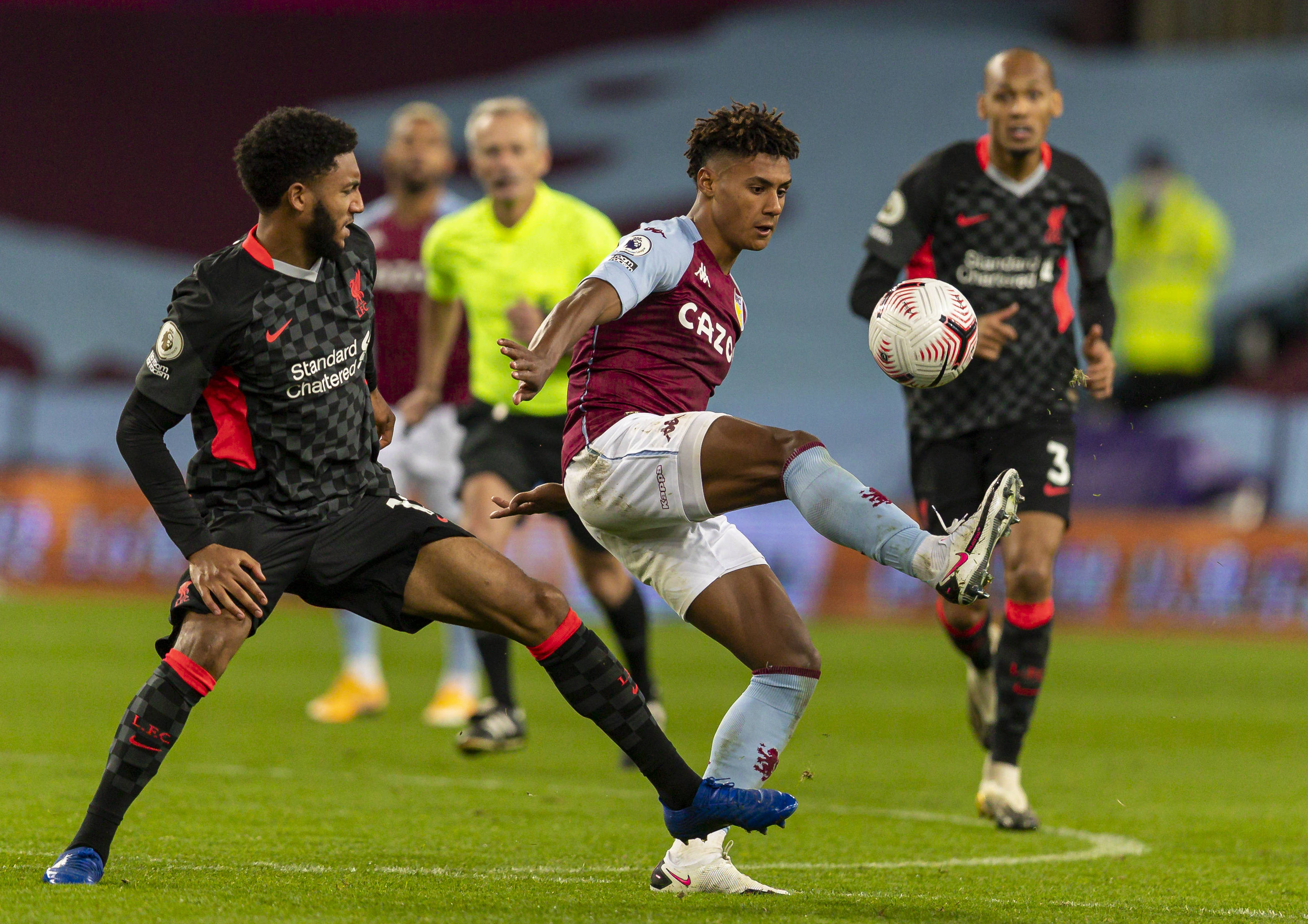 承担了高额 承担了高额